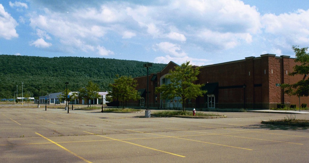 Former P&C and Kmart Gang Mills, NY 2007 drpep Flickr