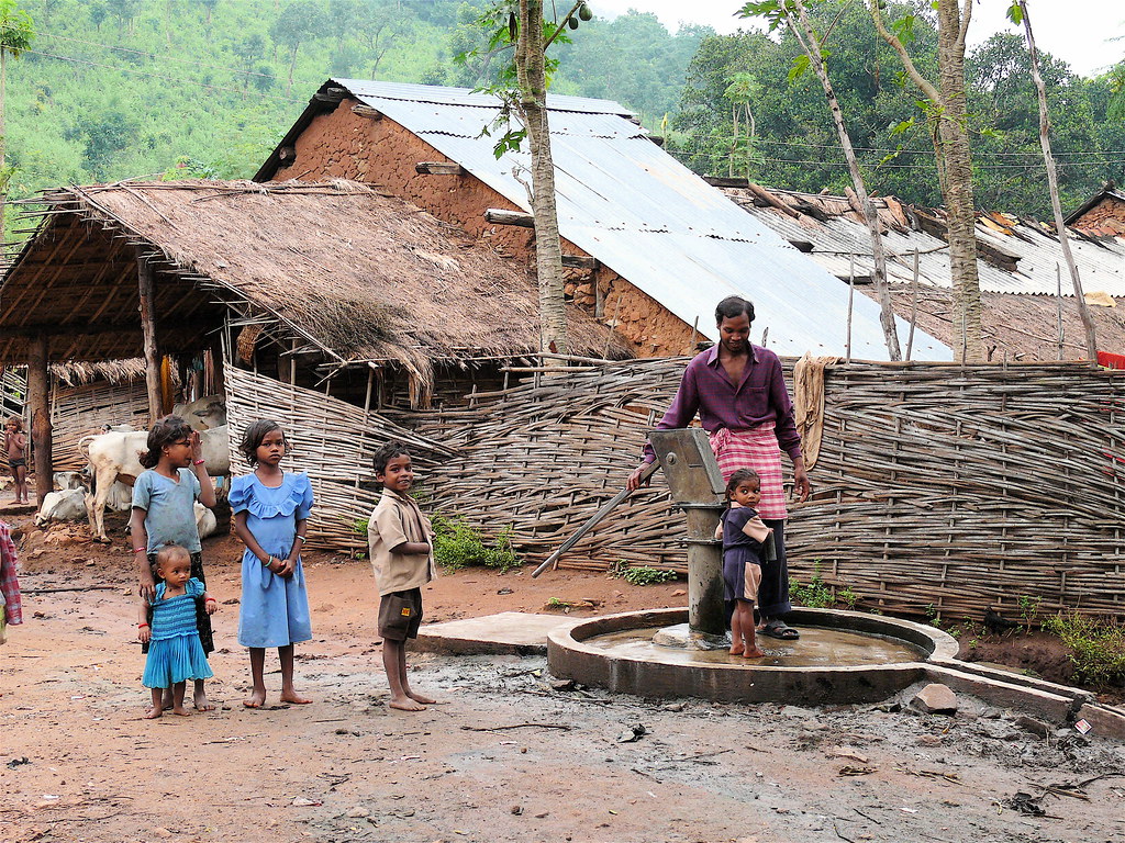 Bhubaneswar Taptapani Met minibus 220 km onderweg naar T… Flickr
