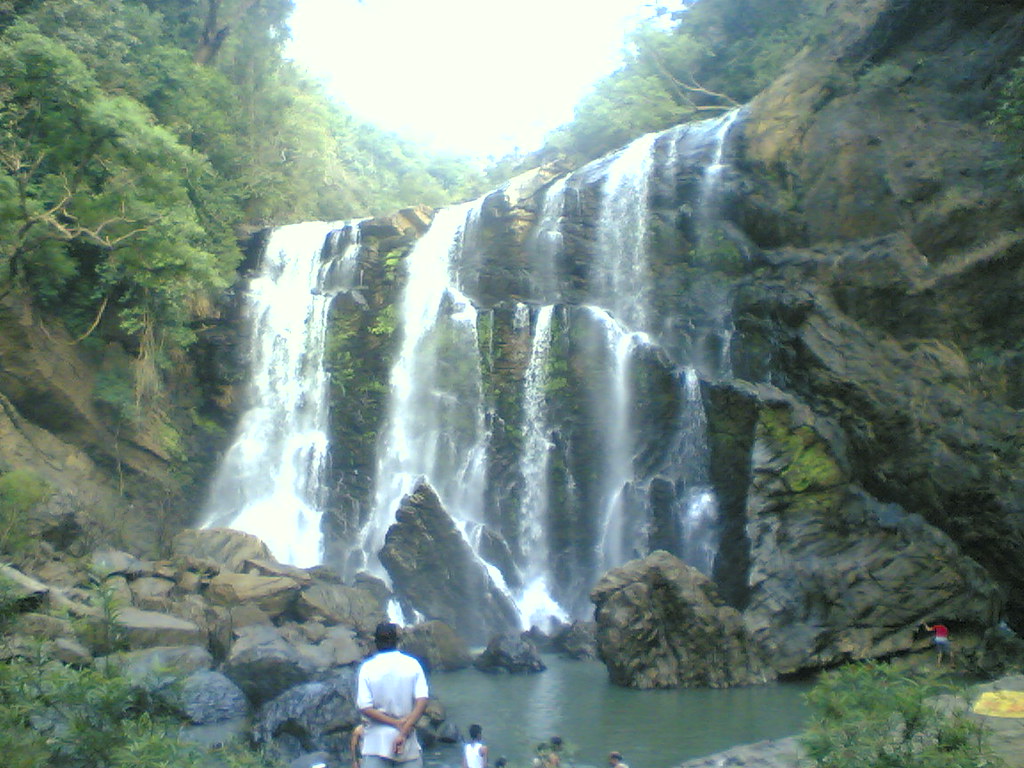 Sathodi Falls 4 friends trip to Sathodi falls just 35 Kms … Flickr