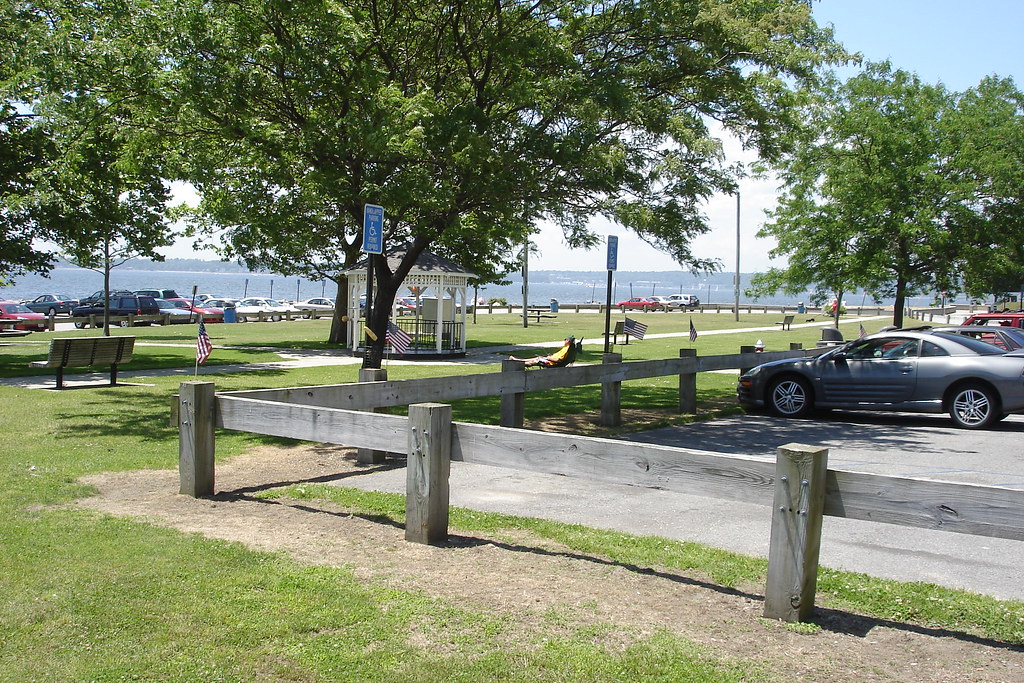 Oakland Beach (Warwick, RI) Roger Williams Flickr