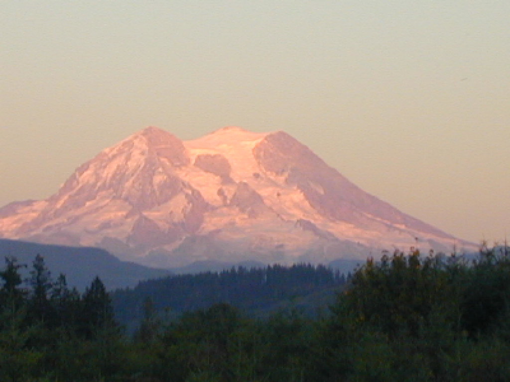 Mt Rainer Mount Rainier is a dormant stratovolcano (also k… Flickr