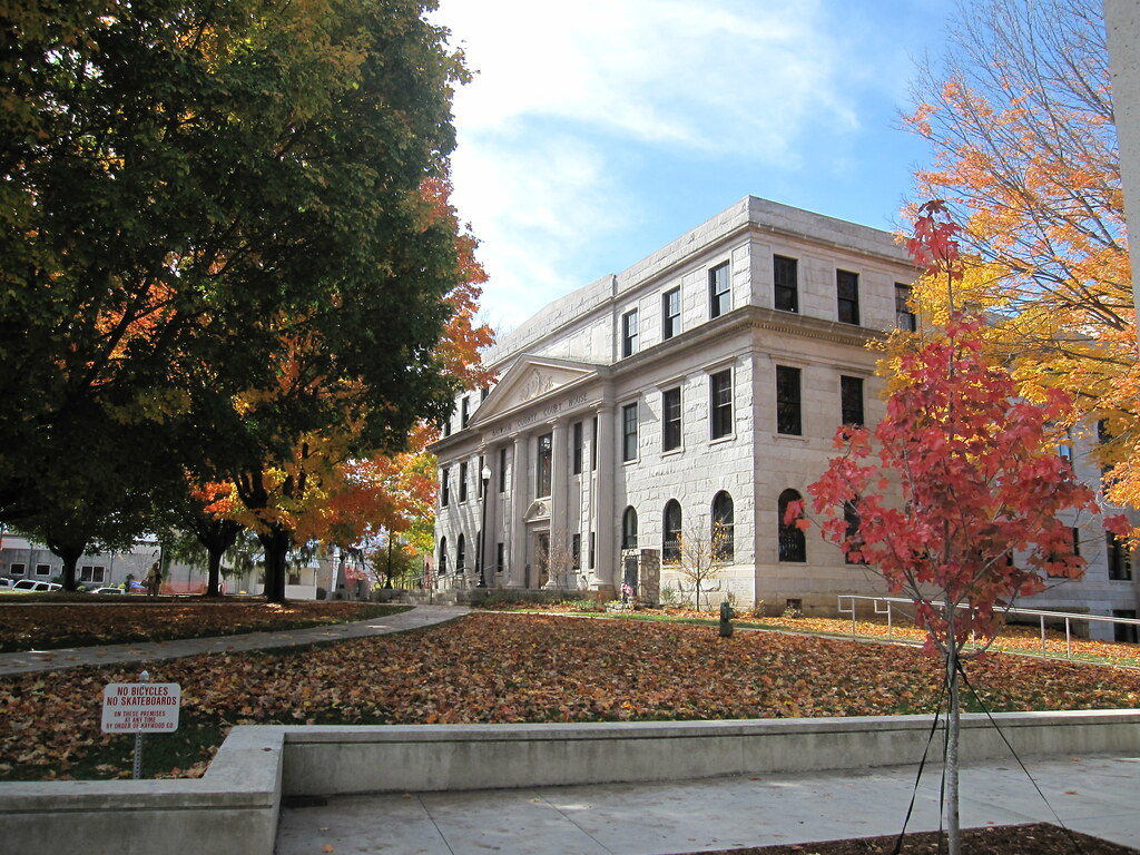 Old Haywood County Courthouse, Waynesville, NC Lesley Looper Flickr