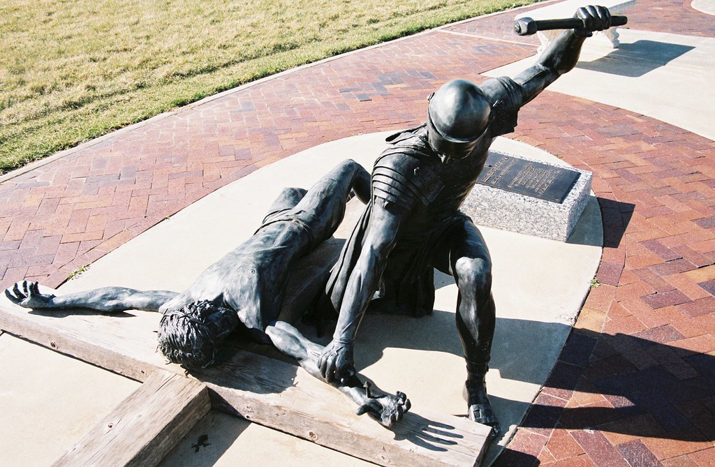 Groom CrossR402511 The cross at Groom, Texas stands 190… Flickr