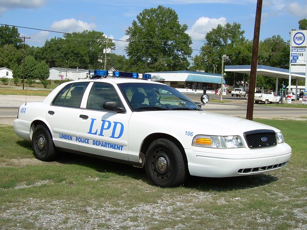Linden Alabama Police This Ford Crown Victoria belongs to … Flickr
