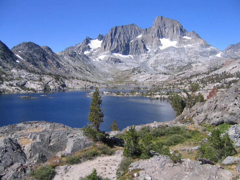 Lake Banner peak sits at the far end of Lake… Flickr