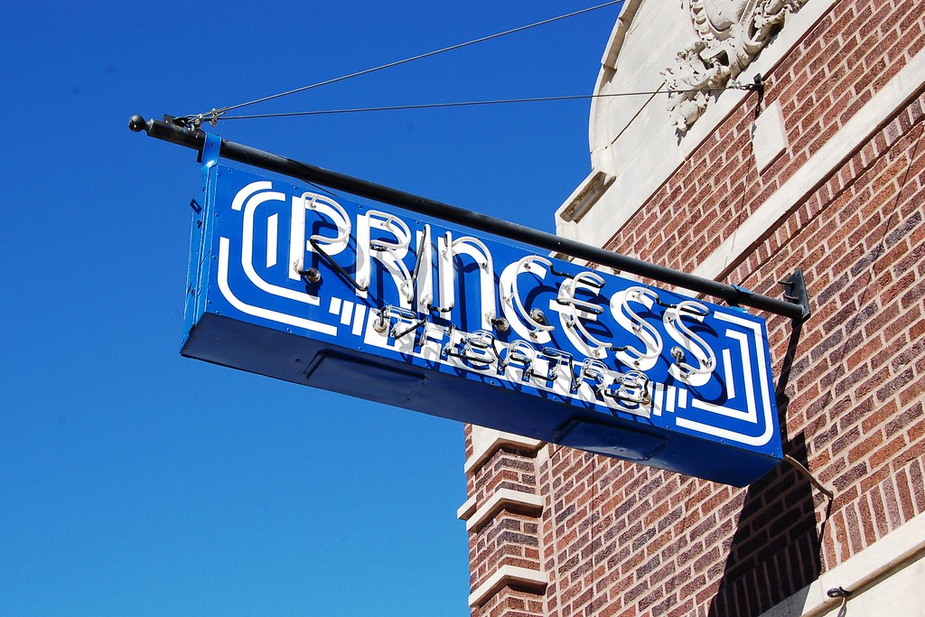 Illinois, LeRoy, Princess Theatre (8,104) Earl Leatherberry Flickr
