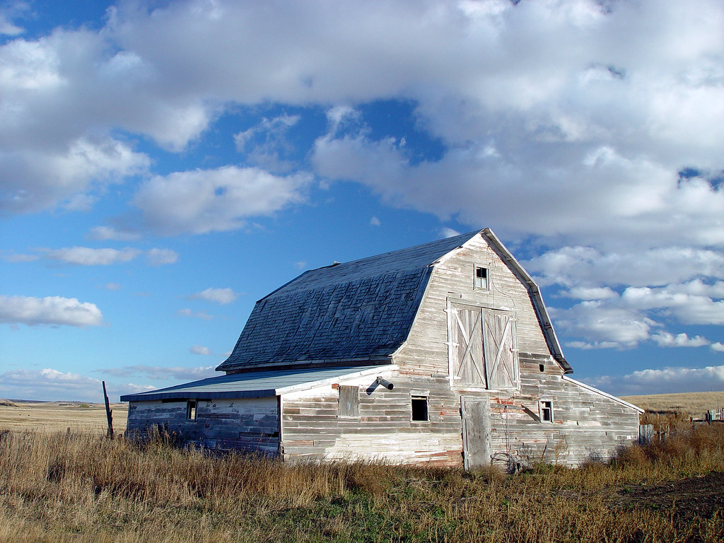 Reuben's Barn Abandoned barn near Hazelton, ND SnoShuu Flickr