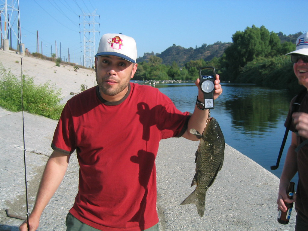 Los Angeles River Fishing in Atwater Village (37) Luis Lopez Flickr