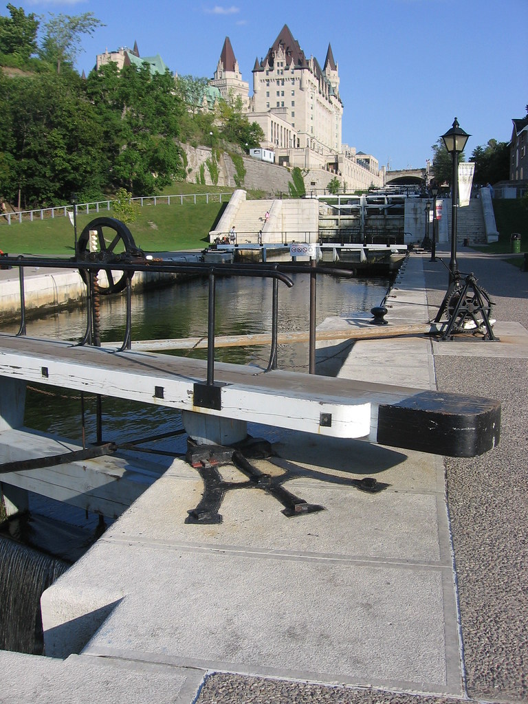 Ottawa Locks (5) The Ottawa Locks are a series of 7 locks … Flickr