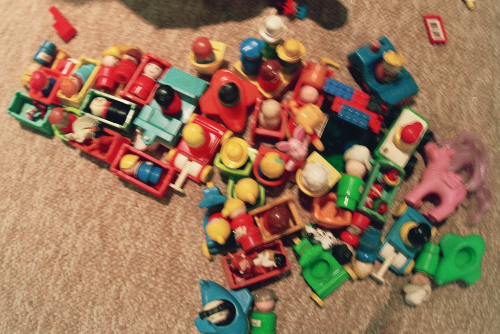 toys at grandma's house (pre me figuring out all the sett… Flickr