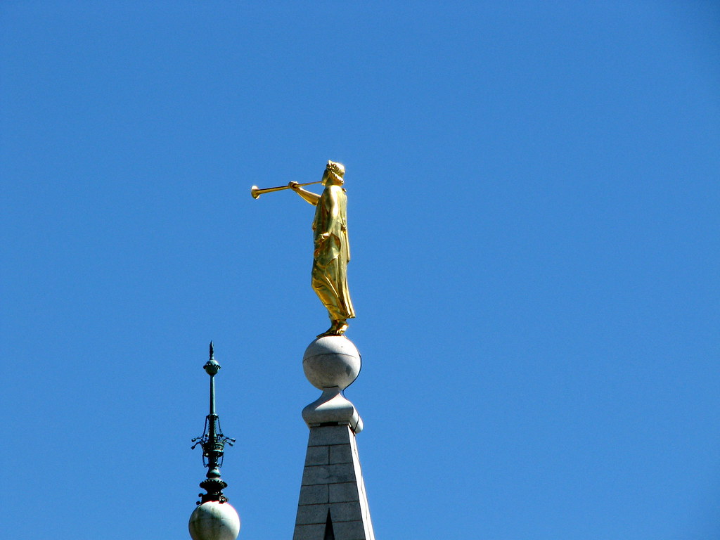 Salt Lake Temple Statue of the Angel Moroni atop the LDS S… Flickr