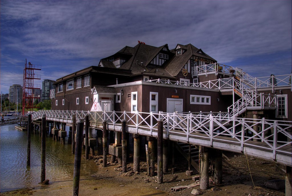 Vancouver Rowing Club Vancouver Rowing Club on Coal Harbou… Flickr