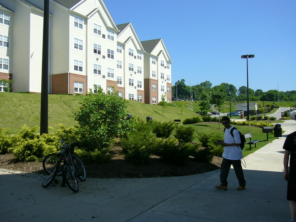 Univ Courtyard 1 Student Apartments at Youngstown St. Univ… new