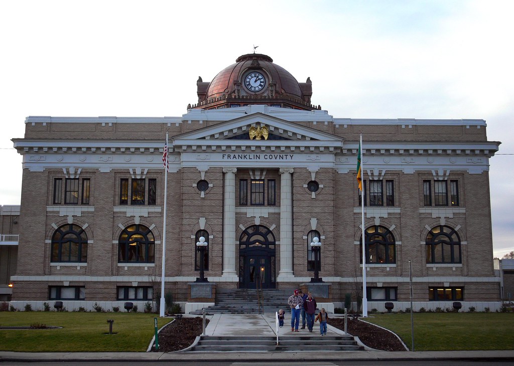 Franklin county court house Joel DavisAldridge Flickr