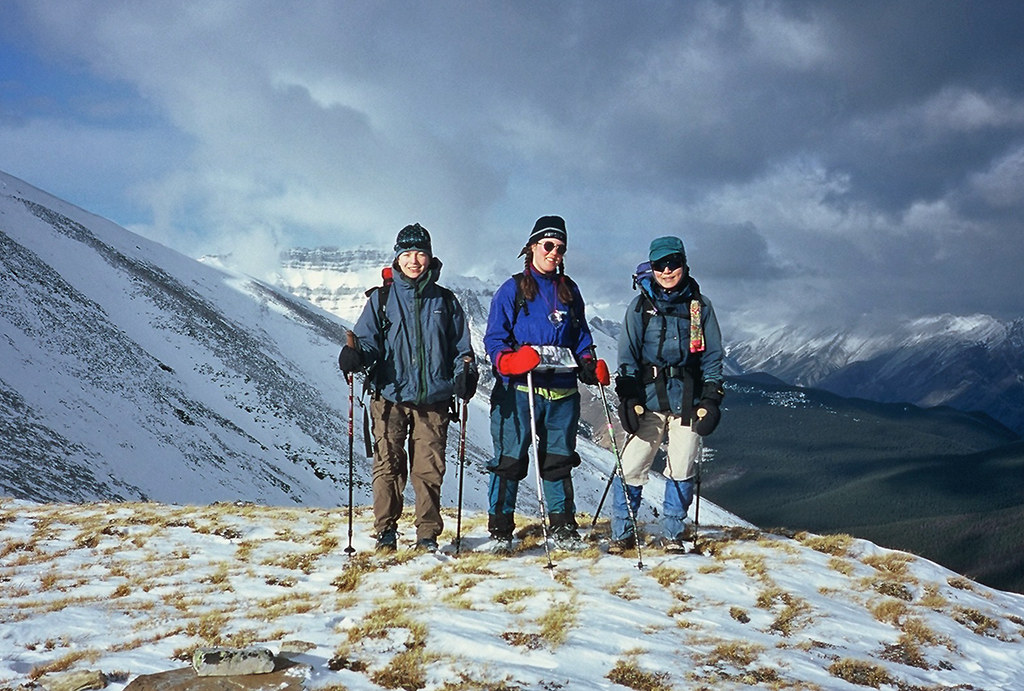xtreme mountain chicks on a traverse from Canmore to Exsha… Flickr