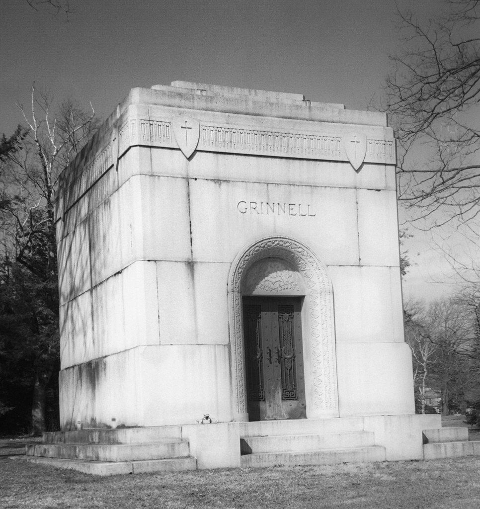 Grinnell Mausoleum, Woodlawn CemeteryDetroit MI This lim… Flickr