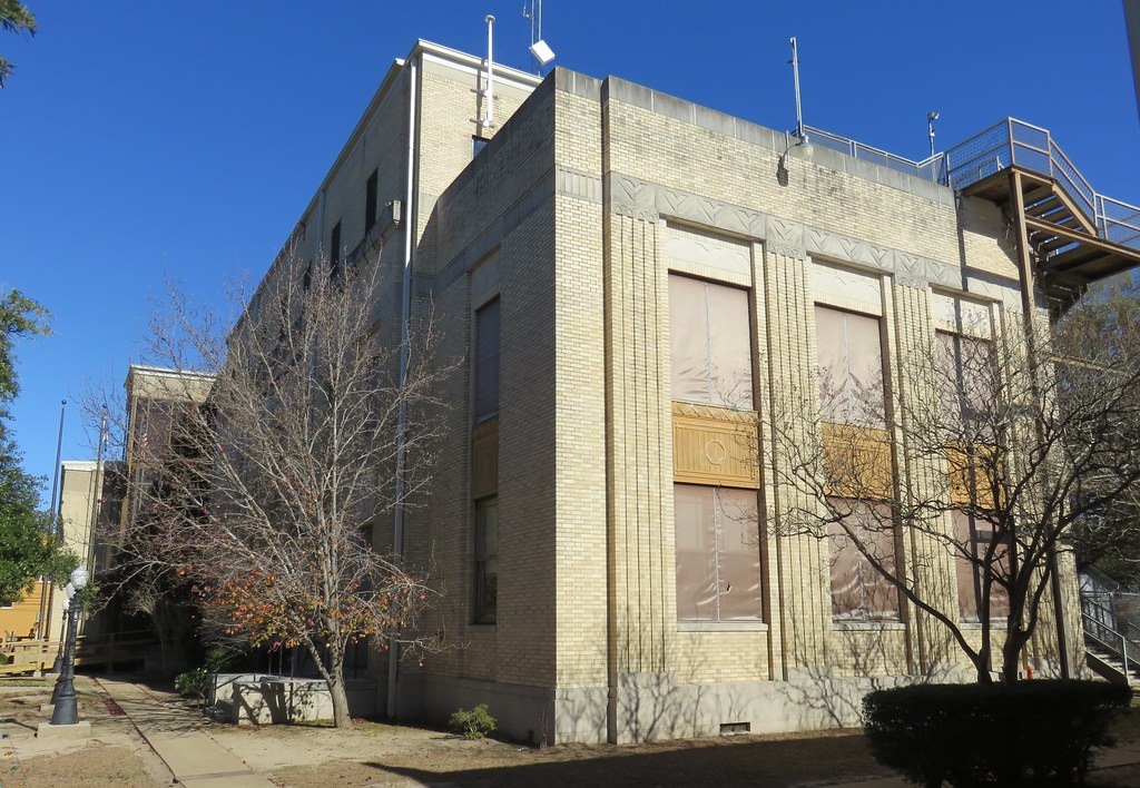 Caldwell Parish Courthouse (Columbia, Louisiana) This cour… Flickr