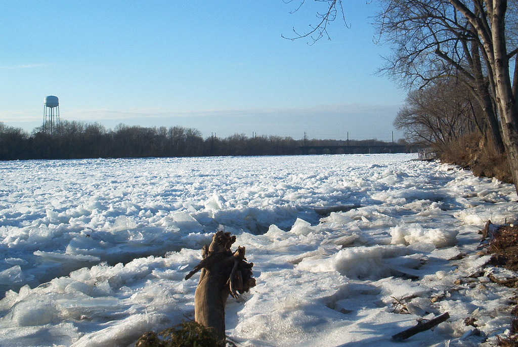 IM003706 The Delaware River, Trenton, NJ 2003 Steve Flickr