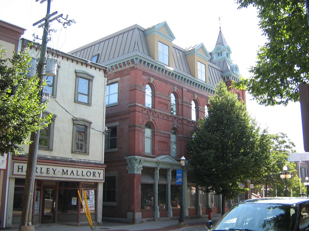 Randolph Building, Queen Street, Fredericton, New Brunswic… Flickr