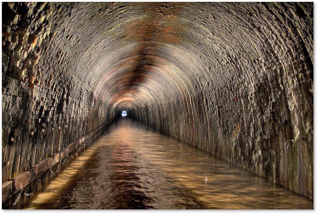 Tunnel vision This is Shrewley canal tunnel on the Grand U… Flickr