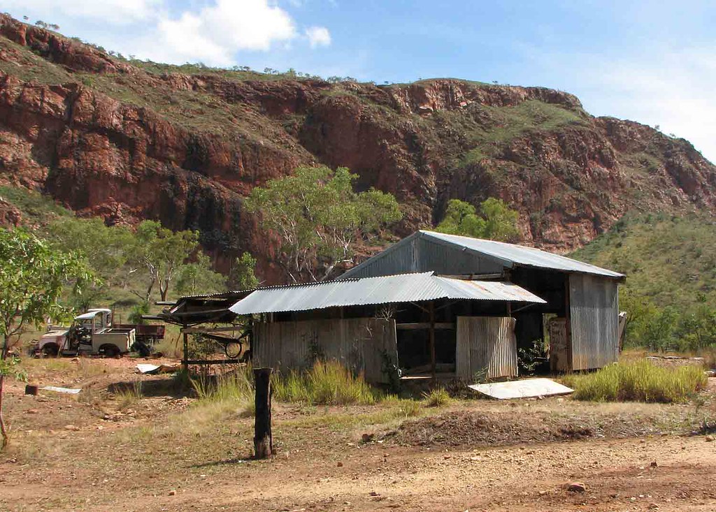 Osmond Valley S32583 Sheds from the old Osmond Valley Stat… Flickr