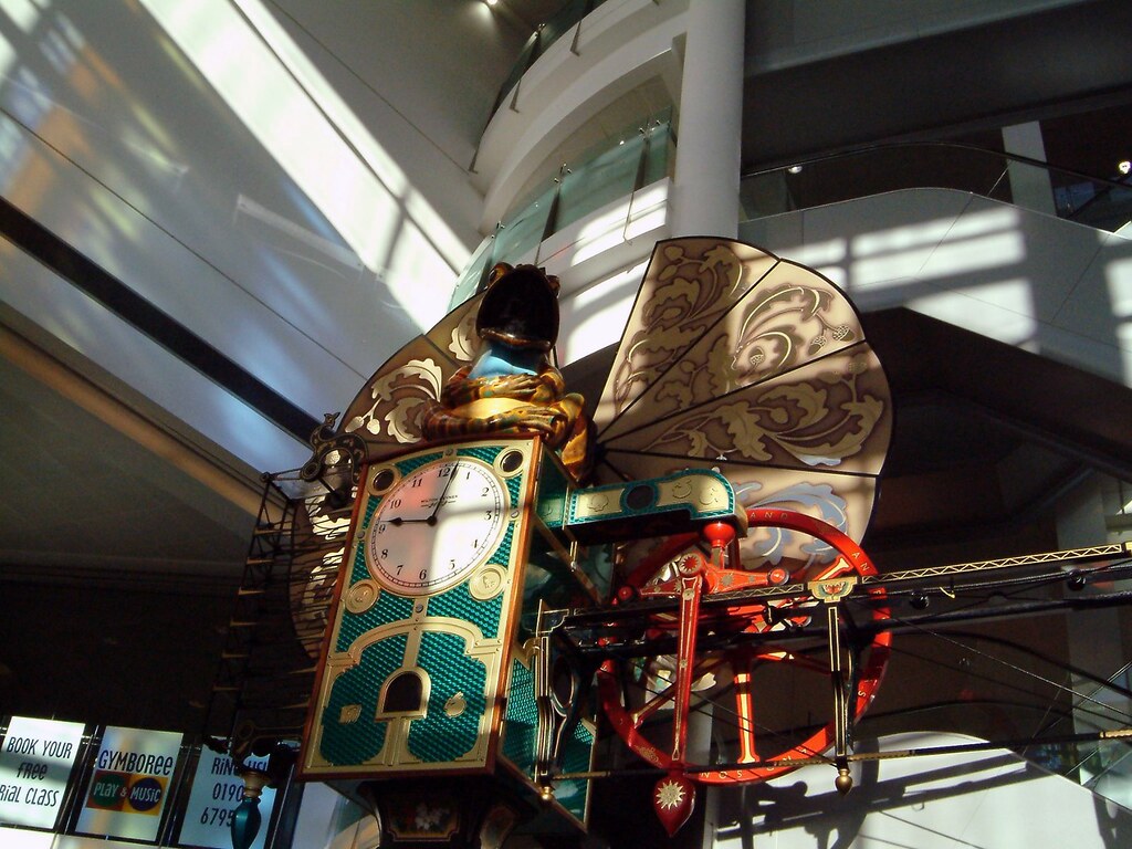 Milton Keynes 1922005 The Frog Clock 'Time Machine' by K… Flickr