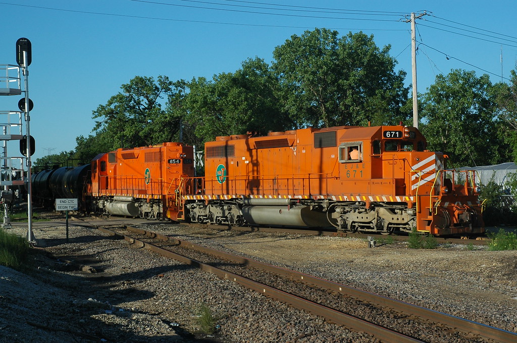 EJ&E SD38 At Bartlett IL Just getting off of work this mo… Flickr