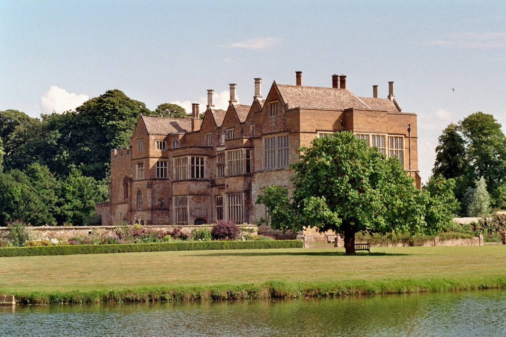 Broughton Castle, near Banbury, England a photo on Flickriver