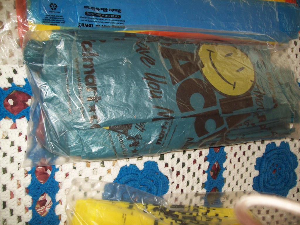 Blue/yellow old Walmart bags Carleta3021 Flickr