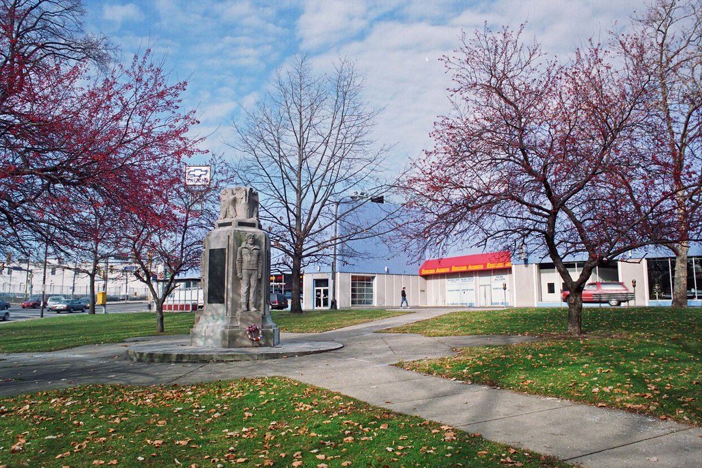 Pittsburgh Shadyside, Morrow Park, Driveby memorial, 1999… Flickr