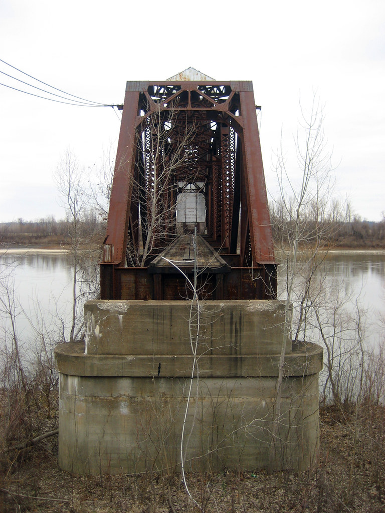 boonville railroad bridge boonville, missouri David Cohen Flickr