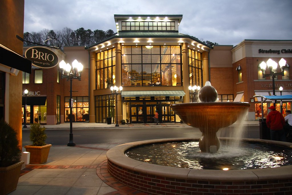 Brookwood Mall fountain Mike Wald Flickr