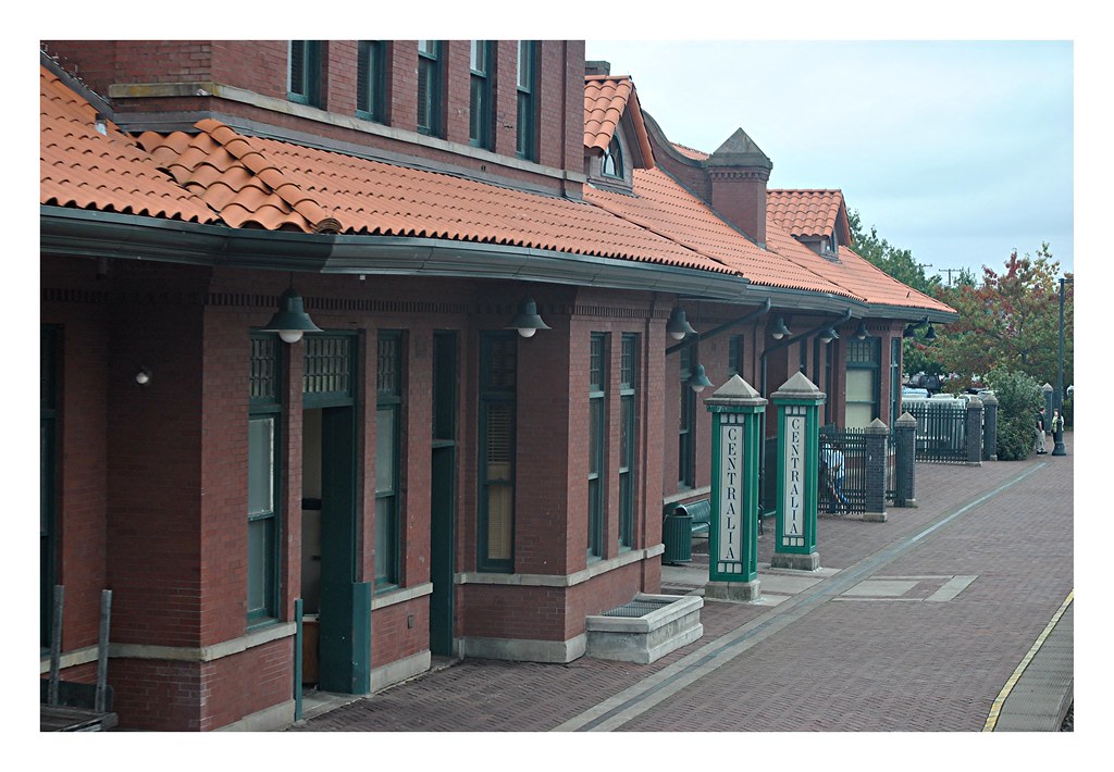 Centralia Amtrak station a photo on Flickriver