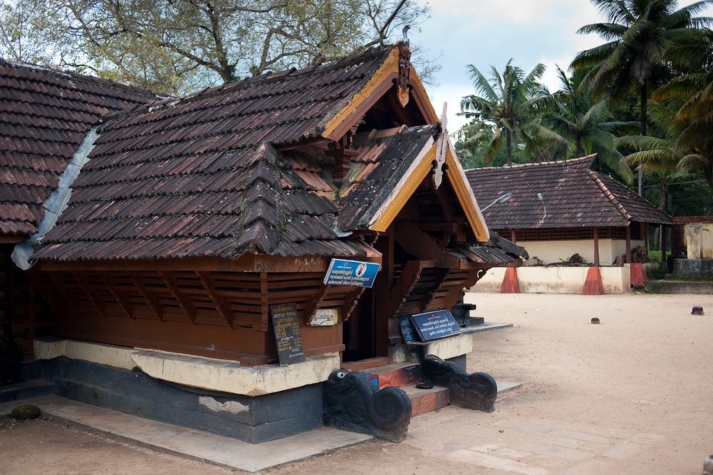 Kulathupuzha Sastha Temple This Hindu temple comprised a n… Flickr