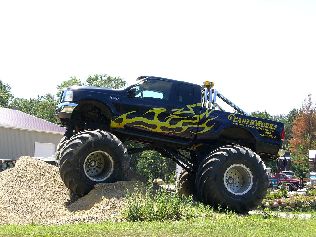 CIMG1206 Monster Truck in Wisconsin Dells Jesse Jstreet Flickr