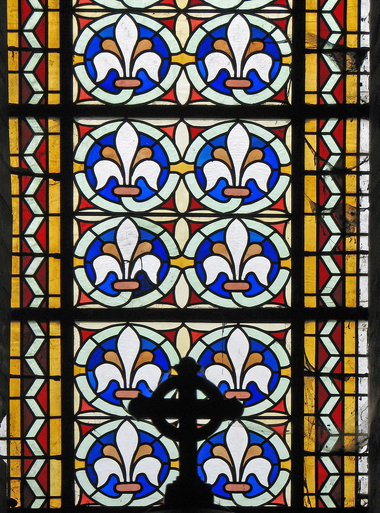 Fleur de lys and Cross The fleur de lys is a symbol of Our… Flickr