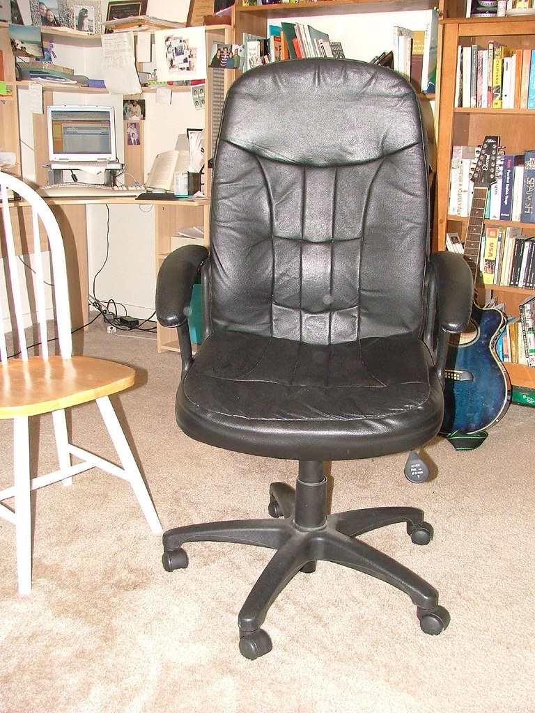 Comfy director's chair SOLD! Comfy desk chair 25 SOLD!… Flickr