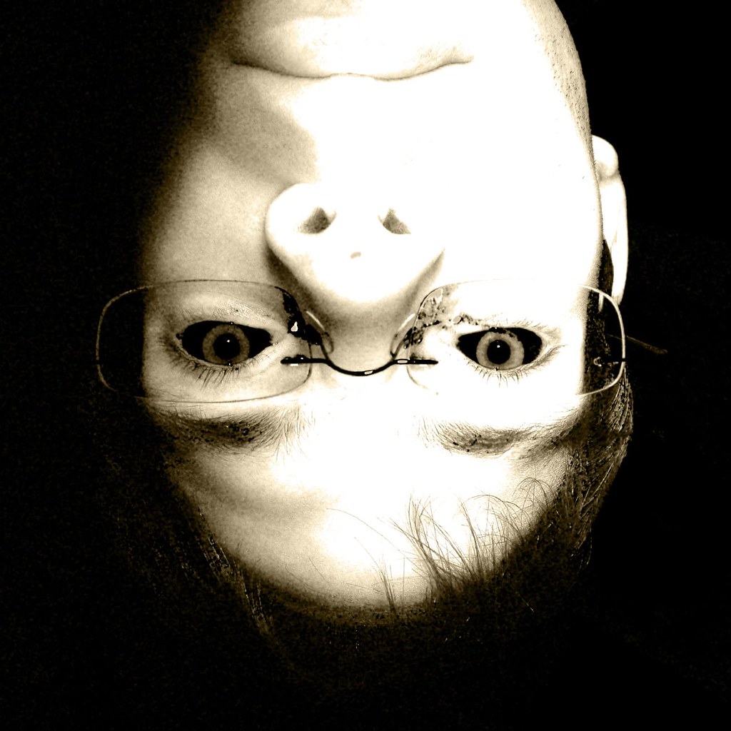 The one with the black eye.. i really should get a new cam… Flickr