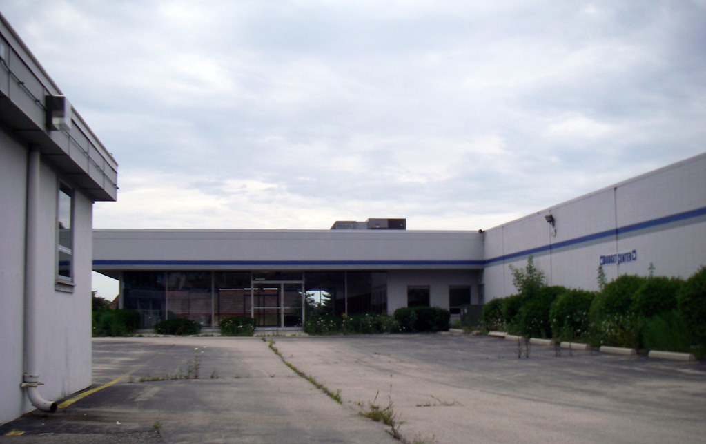 Abandoned Car Dealership in Racine Wisconsin 20100728 Flickr