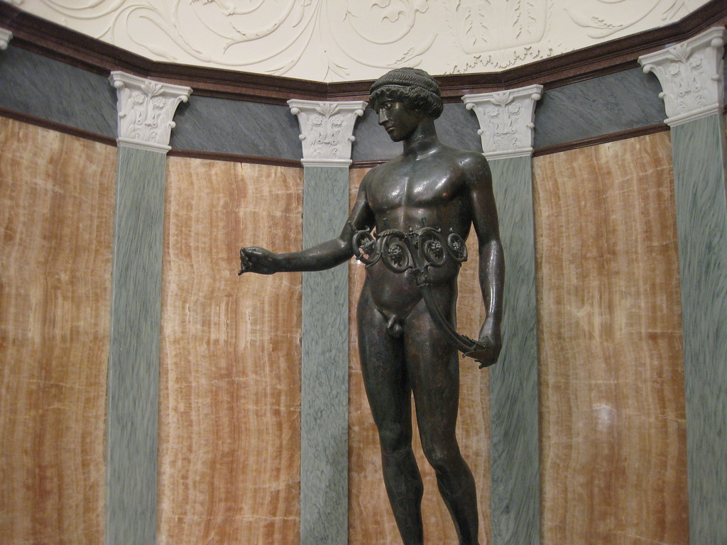 Getty Museum (5) Statue took inside the Getty Museum, whic… Flickr