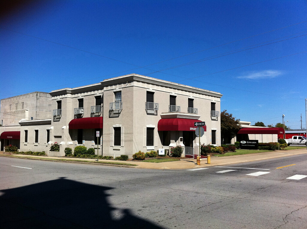 Edwards Funeral Home Fort Smith, Arkansas a SCI firm Cli… Flickr