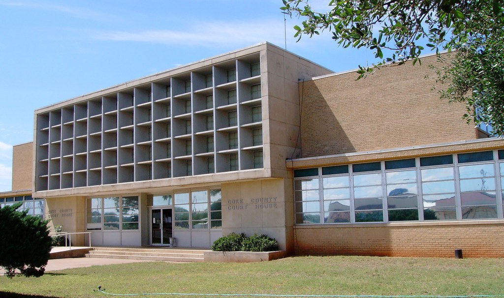 Coke County Courthouse (Robert Lee, Texas) This courthouse… Flickr