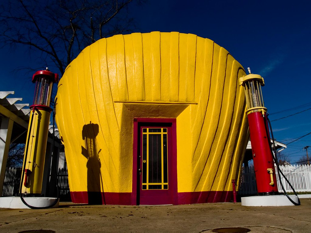 Shell Station Winston Salem, NC. Built in 1930 by the Qual… Flickr