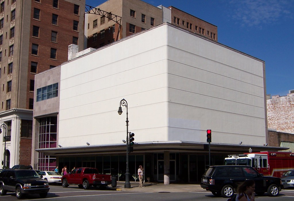 Savannah, GA retail building on Broughton In the Savannah … Flickr