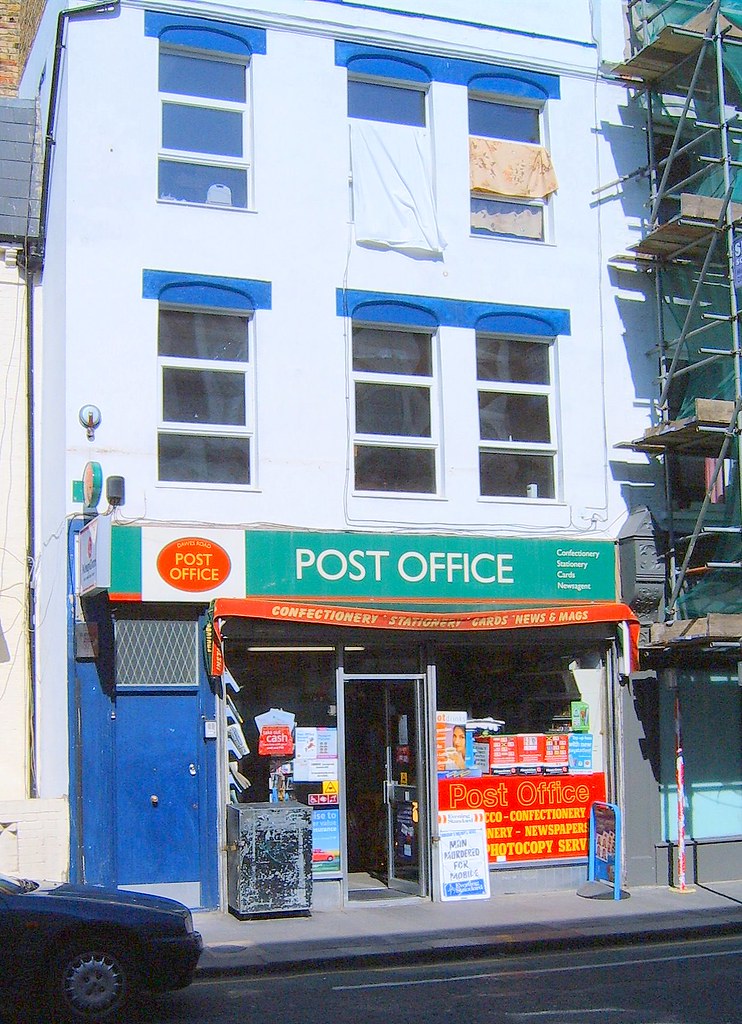 Dawes Road, Fulham, SW6. imagesofgb4u Flickr