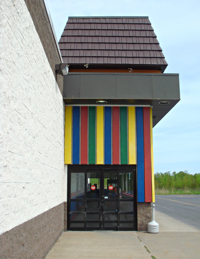 Toys "Я" Us; Clay, NY The Caldor Rainbow Flickr