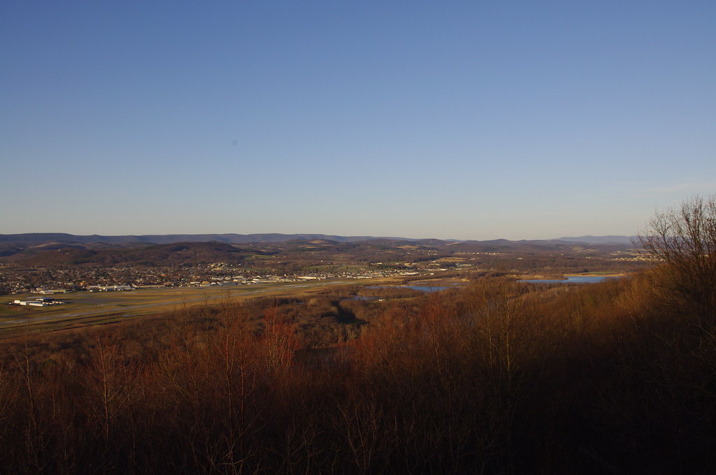 26 Mar 10 082 Scenic Lookout near Williamsport, Pennsylvan… Flickr