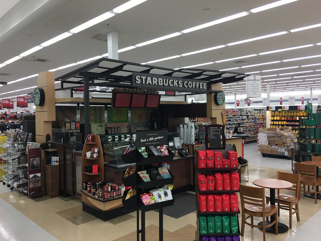 Flickriver Photoset 'HyVee Lincoln Center (Grand Avenue