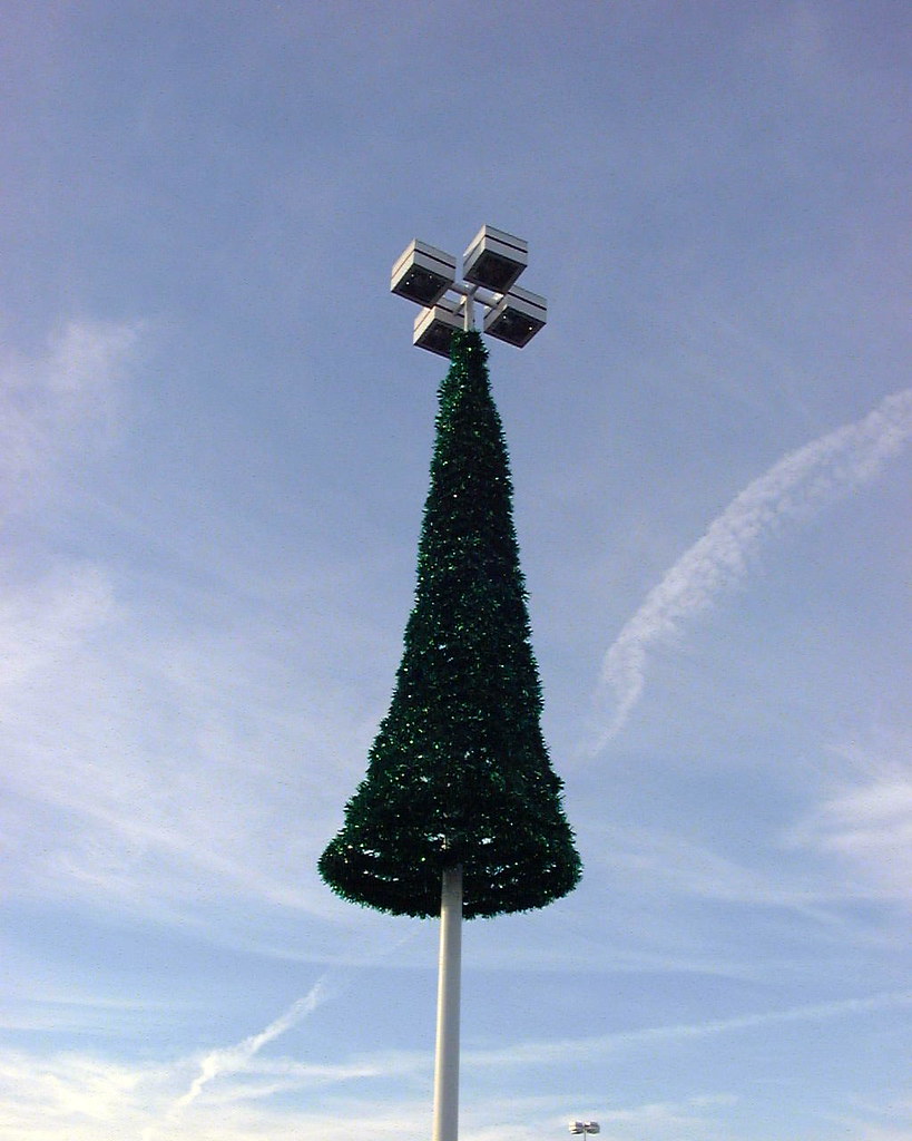 Christmas Tree Parking Lot Light Parking lot light decorat… Flickr