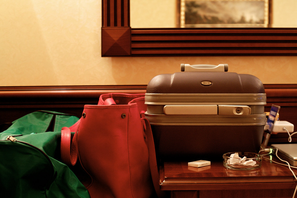 luggage, frame Uploaded with a demo version of FlickrExpor